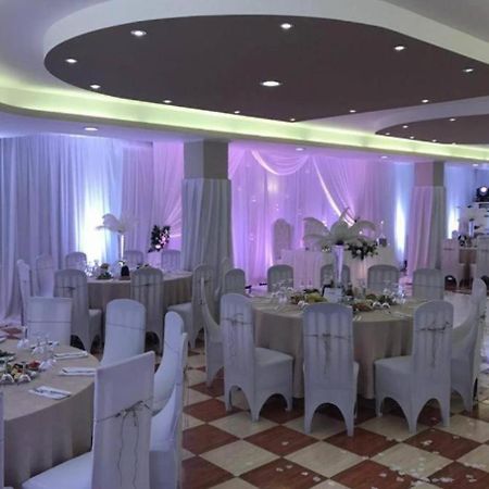 Hotel Arberia Tirana Extérieur photo