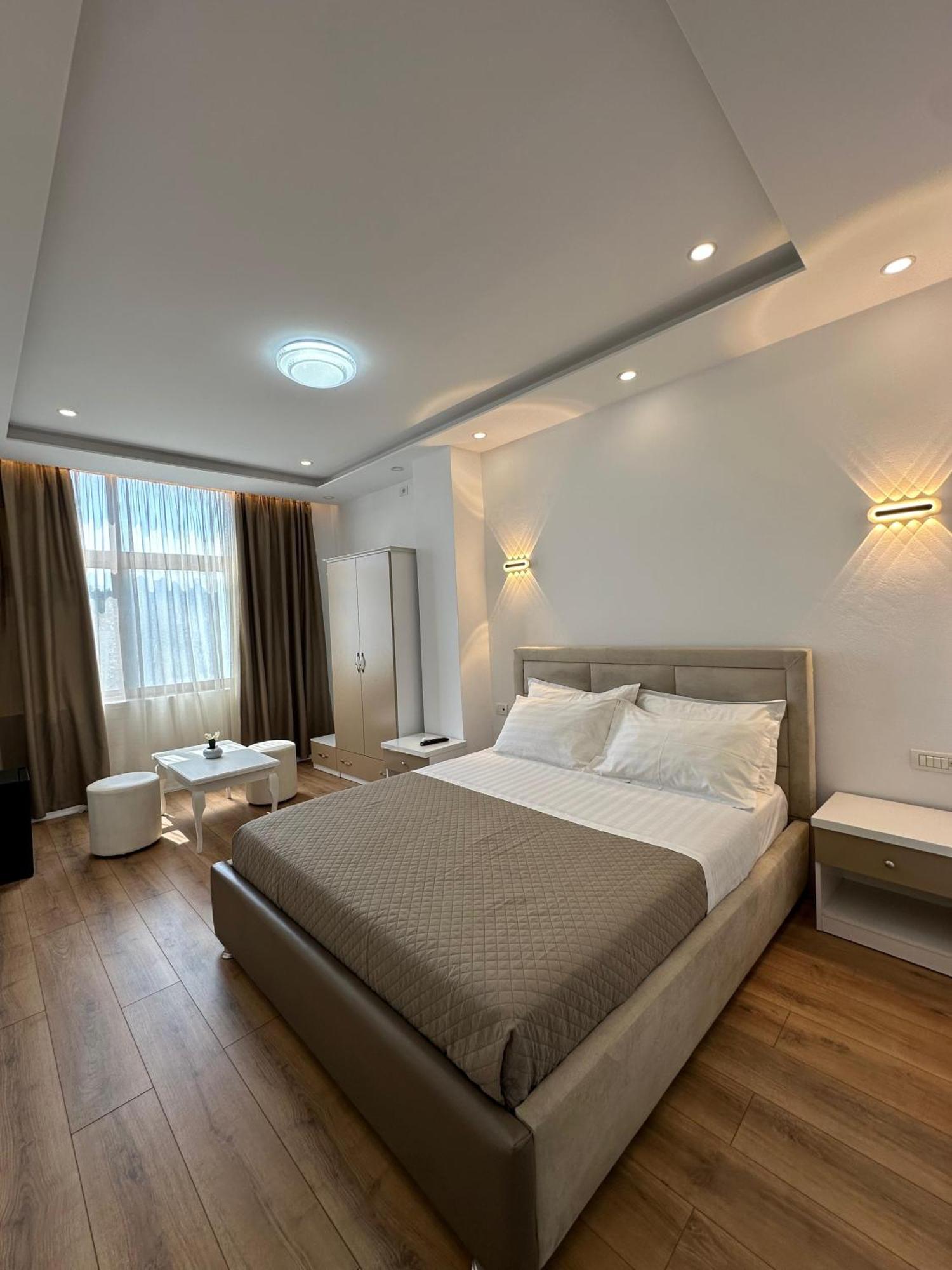 Hotel Arberia Tirana Extérieur photo