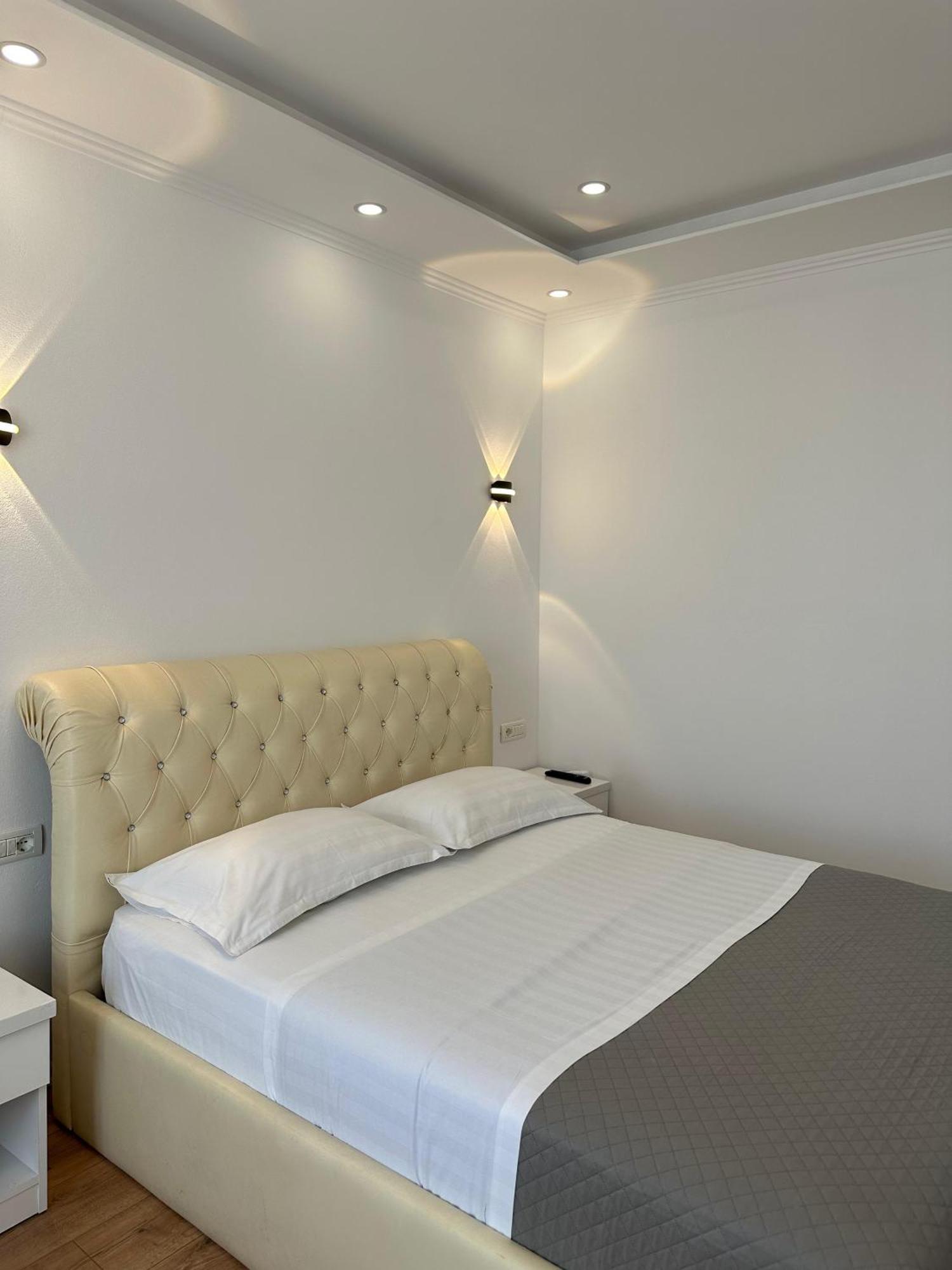 Hotel Arberia Tirana Extérieur photo