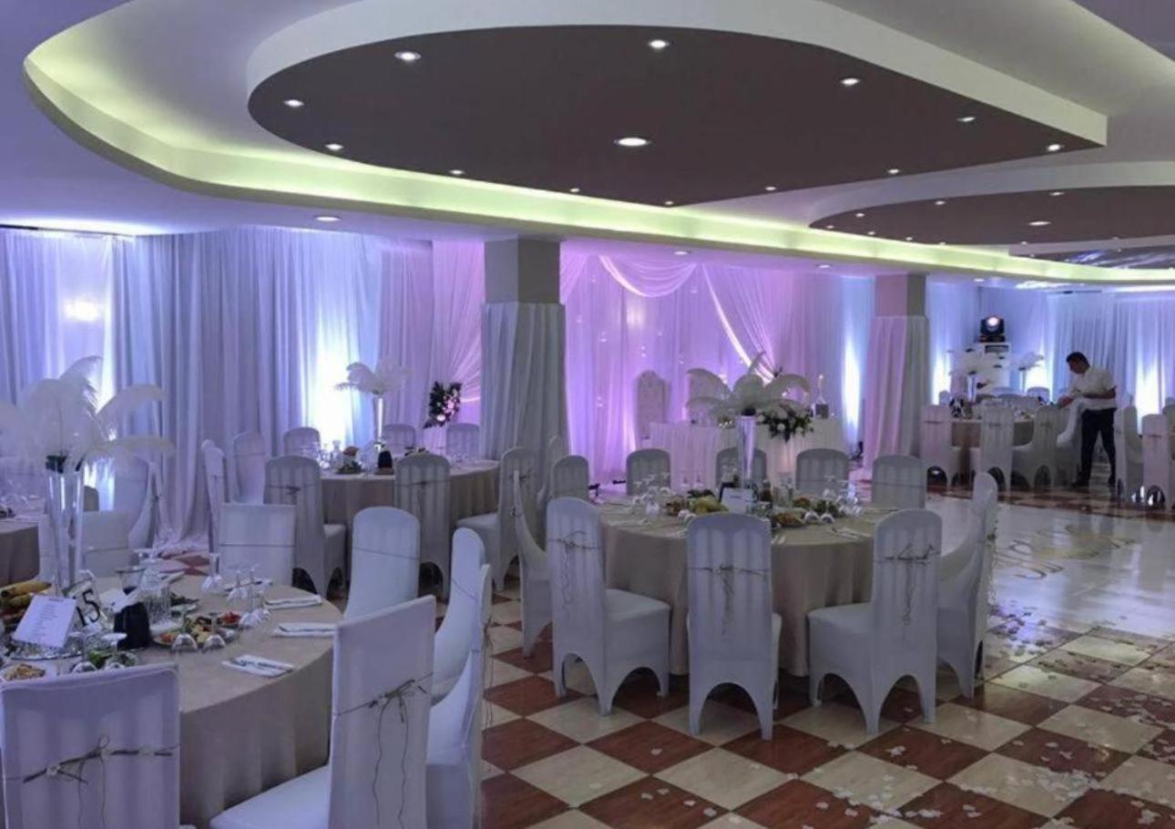 Hotel Arberia Tirana Extérieur photo