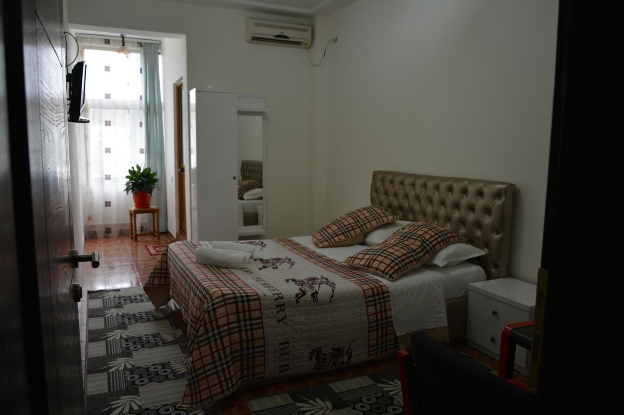 Hotel Arberia Tirana Extérieur photo