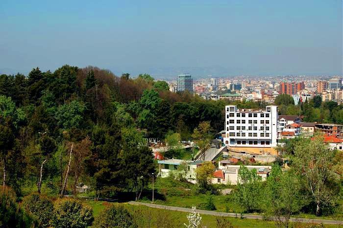 Hotel Arberia Tirana Extérieur photo