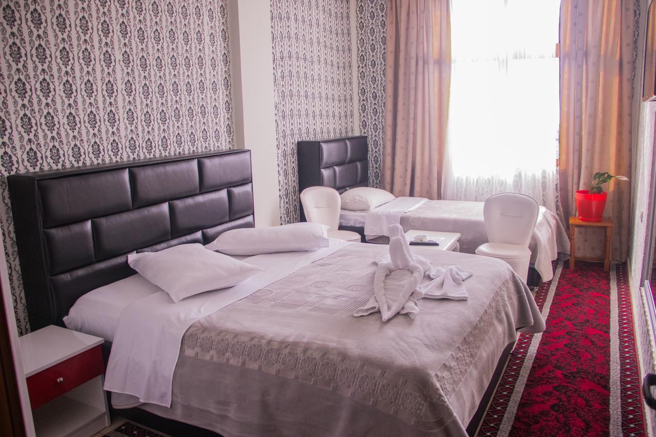 Hotel Arberia Tirana Extérieur photo